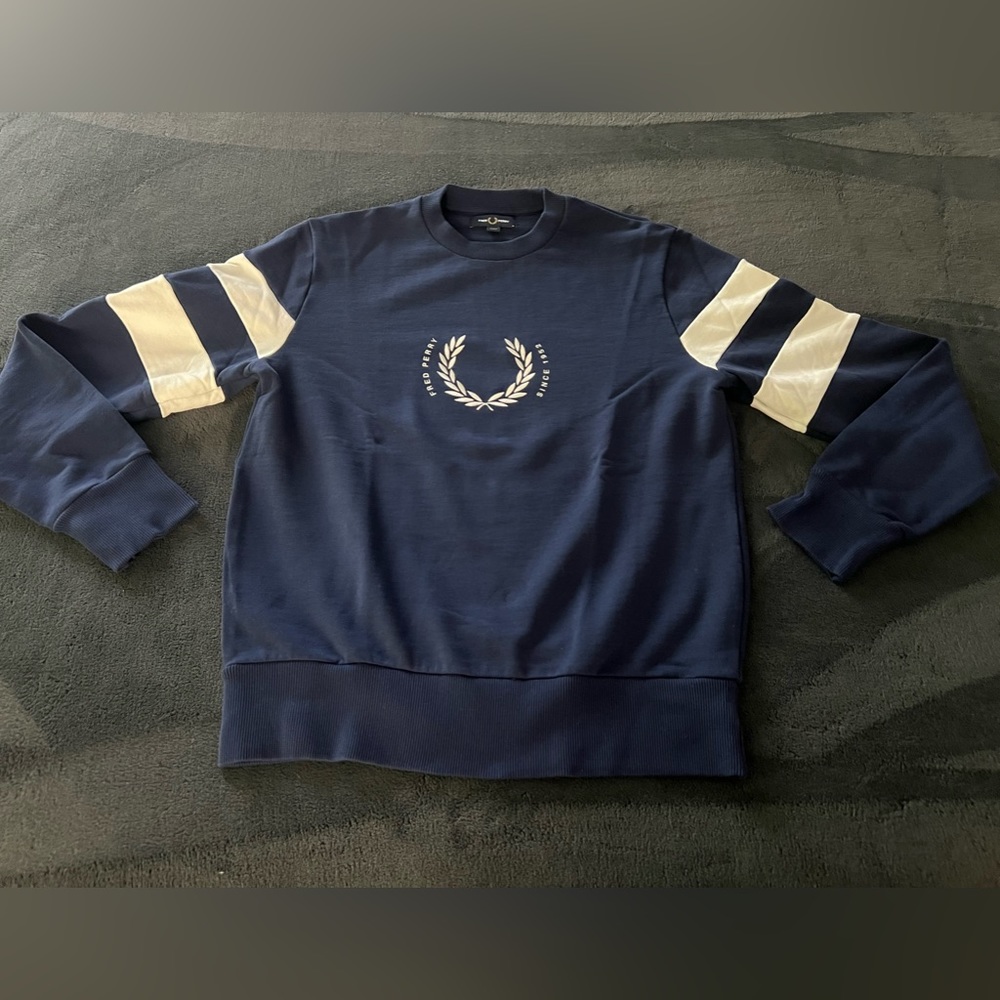 Fred perry blue crew neck and white sweater size medium